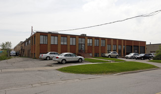 Plus de détails pour 25 Racine Rd, Toronto, ON - Industriel à vendre