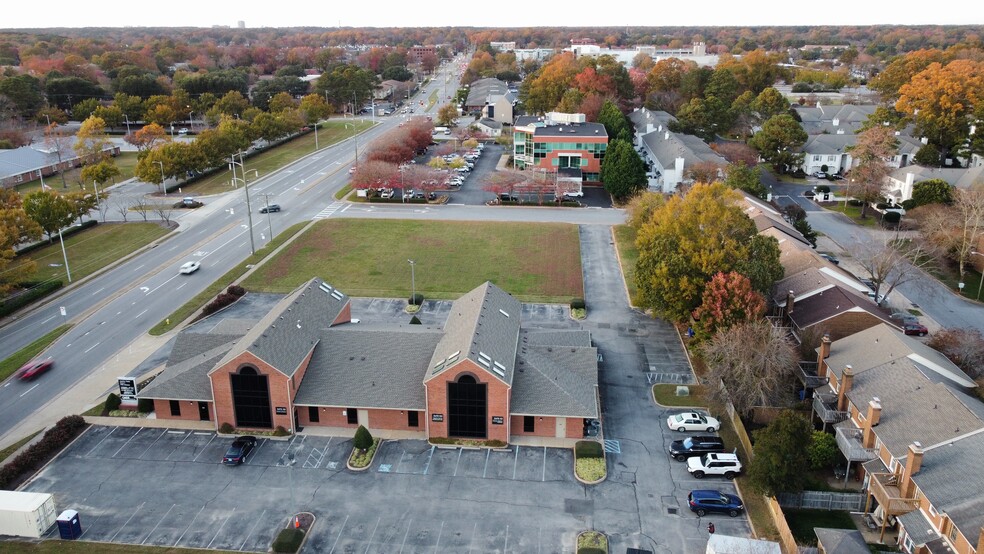 968 First Colonial Rd, Virginia Beach, VA for sale - Building Photo - Image 3 of 17