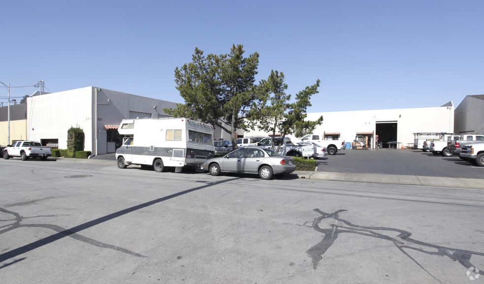 831 Sweeney Ave, Redwood City, CA for sale - Building Photo - Image 2 of 5
