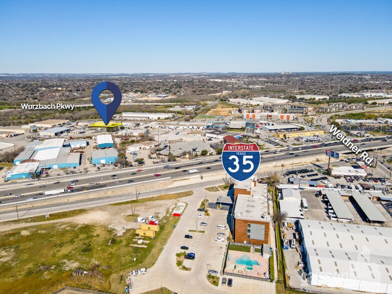 5410-5422 Schertz Rd, San Antonio, TX à louer - Photo du bâtiment - Image 2 de 4