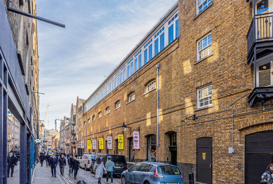 16-20 Shorts Gdns, London for lease - Building Photo - Image 1 of 5