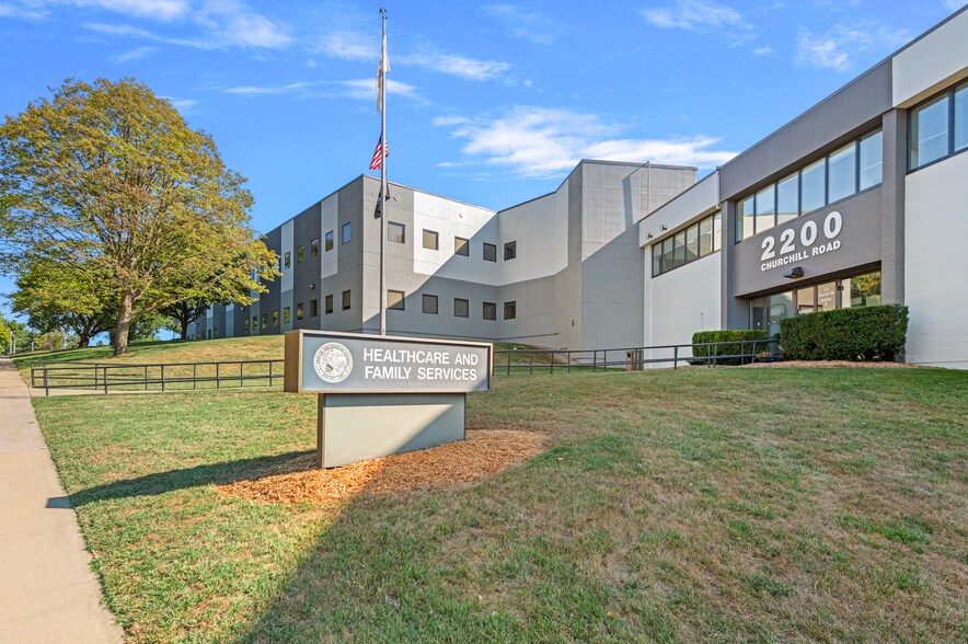 2200 Churchill Rd, Springfield, IL à vendre - Photo du bâtiment - Image 1 de 4
