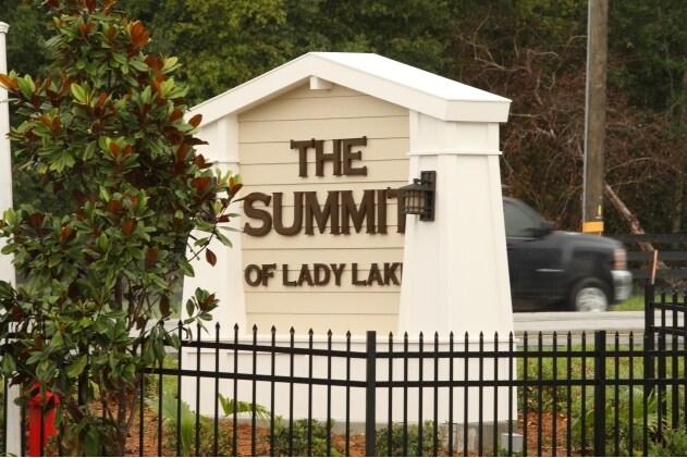 723-753 CR 466, Lady Lake, FL à vendre - Photo du bâtiment - Image 2 de 8