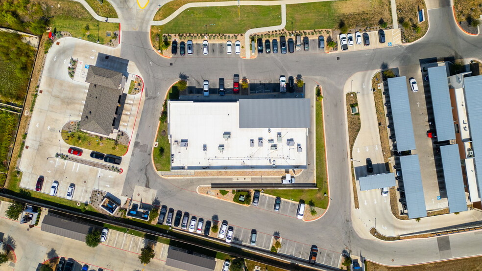 635 University Blvd, Round Rock, TX for sale - Building Photo - Image 3 of 6