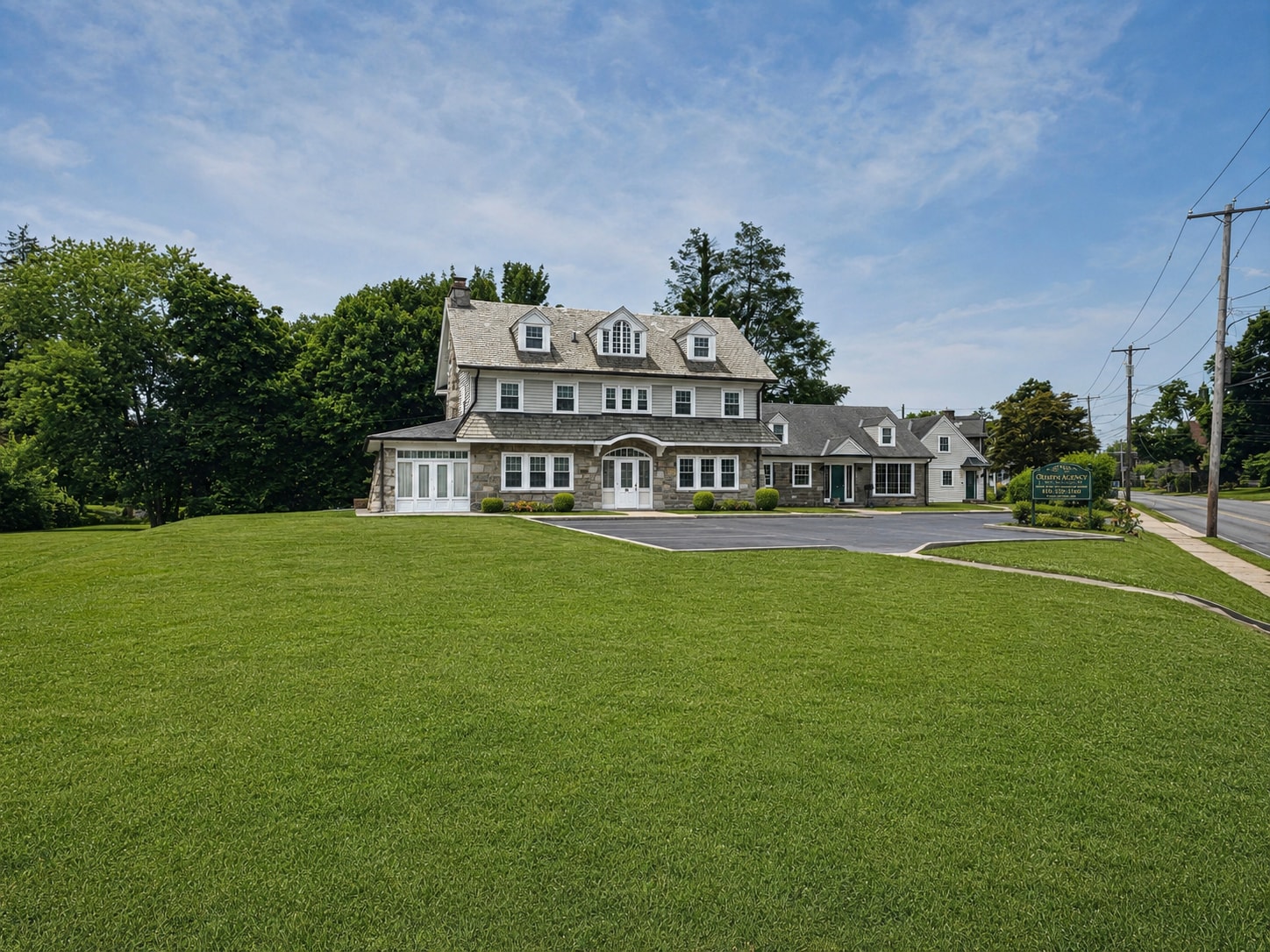 678 Ferne Blvd, Drexel Hill, PA for sale Primary Photo- Image 1 of 72