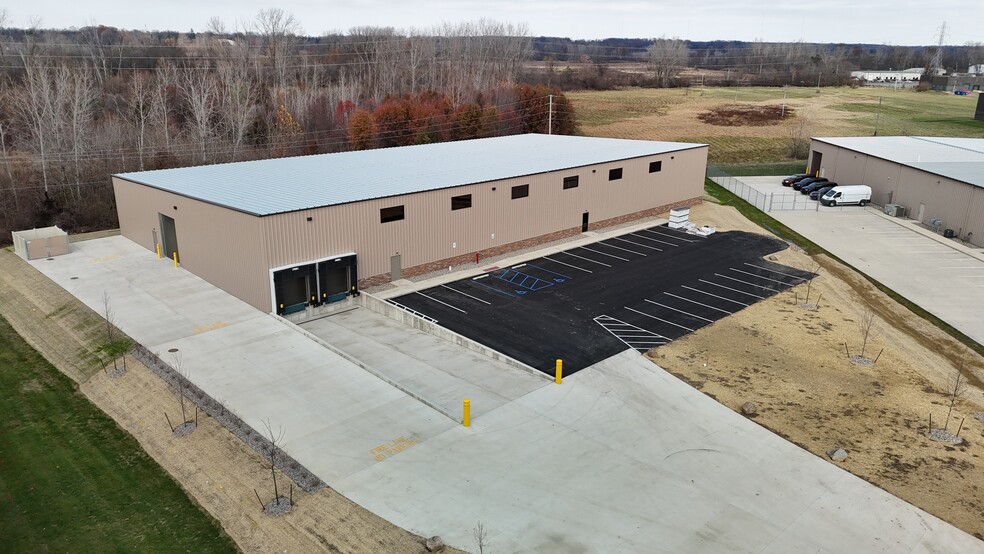 4646 Arden Dr, Fort Wayne, IN for lease - Building Photo - Image 1 of 5