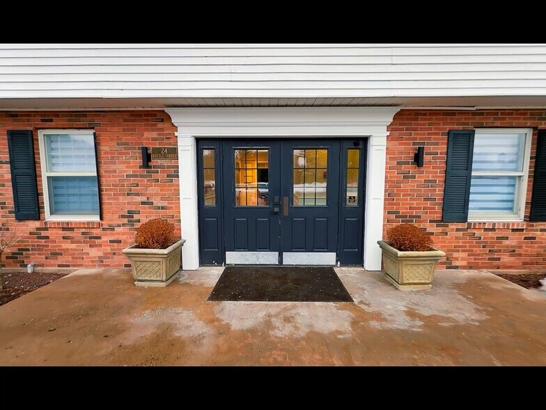 24 Battle St, Somers, CT for lease - Commercial Listing Video - Image 2 of 32