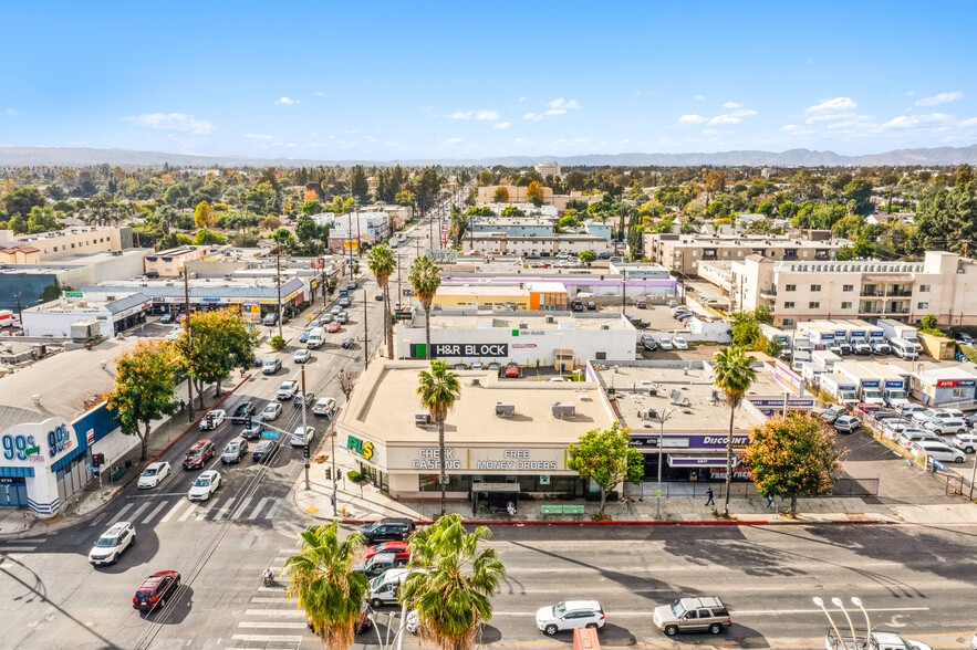 6801 Van Nuys Blvd, Van Nuys, CA for sale - Building Photo - Image 3 of 4