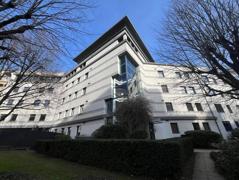 13 Quai Du Commerce, Lyon for lease - Building Photo - Image 2 of 15