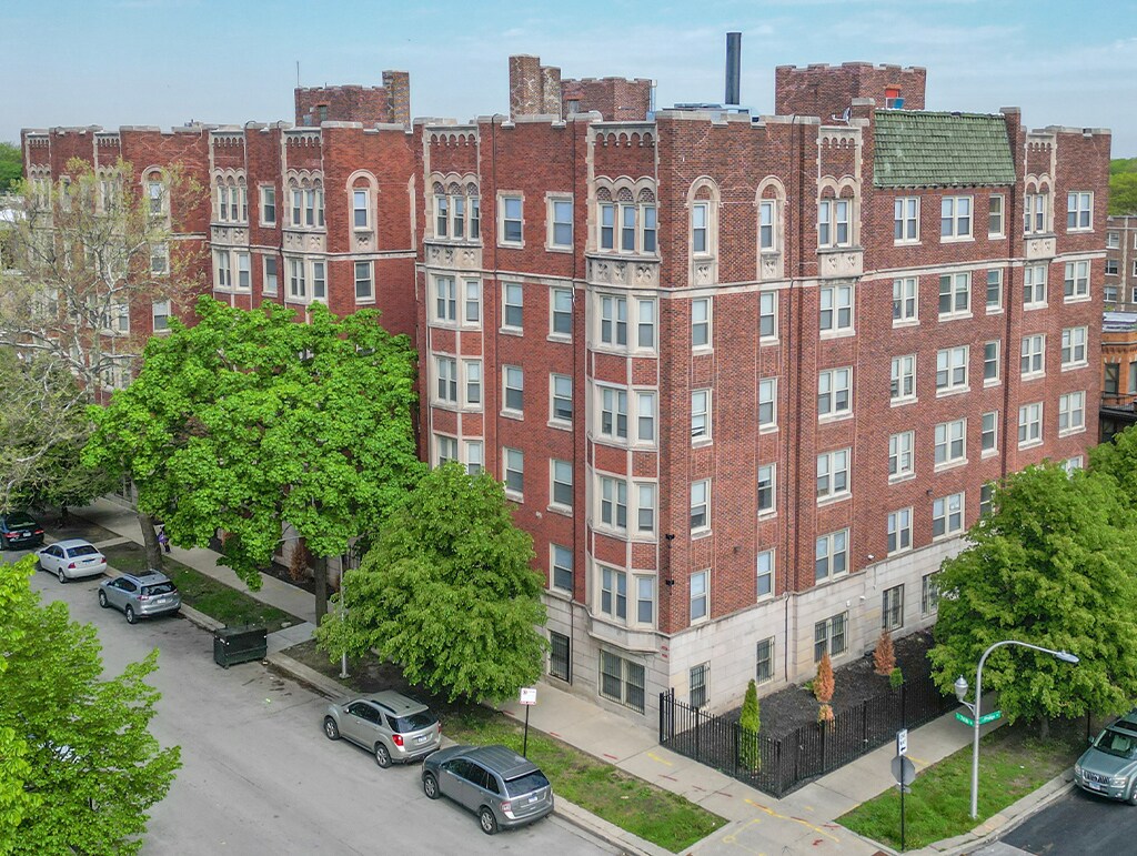 7350 S Phillips Ave, Chicago, IL à vendre Photo du bâtiment- Image 1 de 13