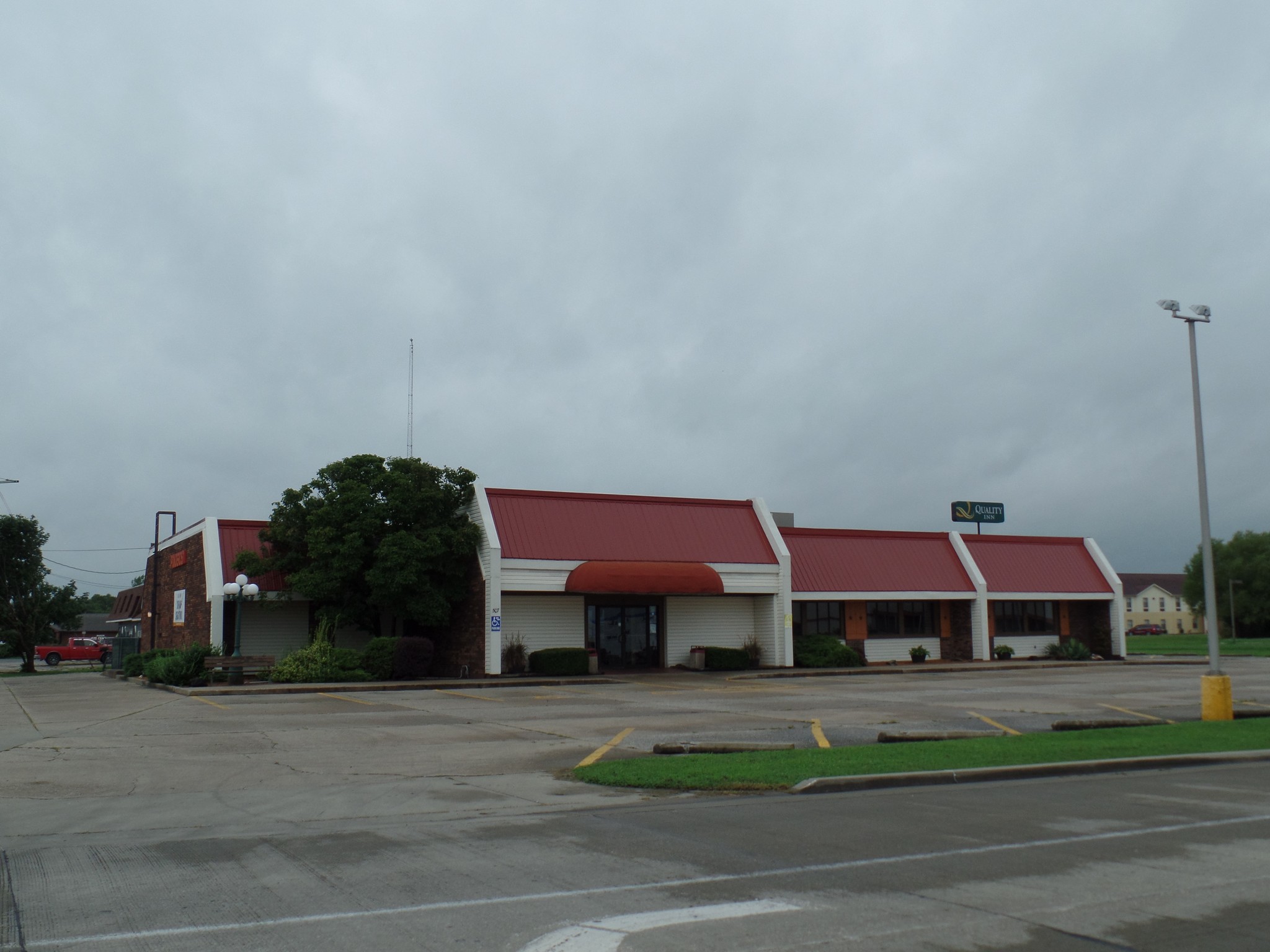 507 N Commercial St, Harrisburg, IL for sale Building Photo- Image 1 of 1