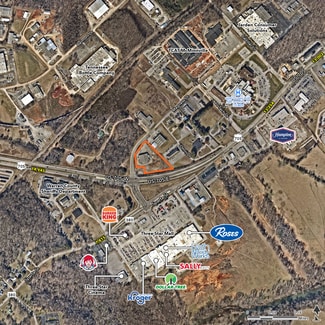 More details for 109 John B Magness dr, McMinnville, TN - Retail for Sale