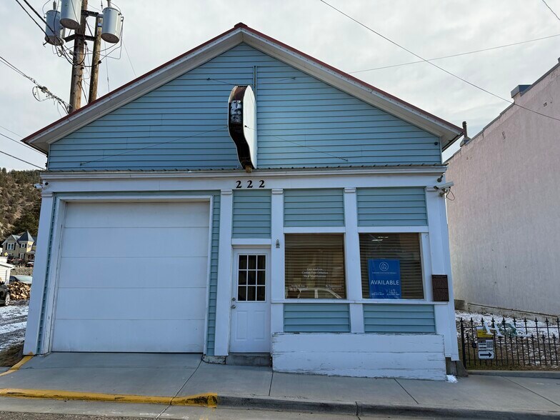 222 17th Ave, Idaho Springs, CO à vendre - Photo principale - Image 1 de 9