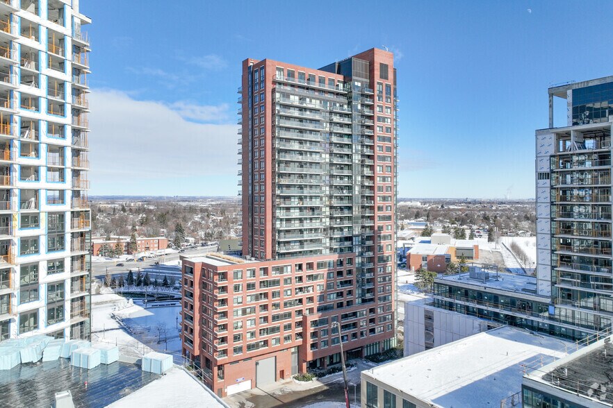 420 Harwood Ave, Ajax, ON for sale - Primary Photo - Image 1 of 1