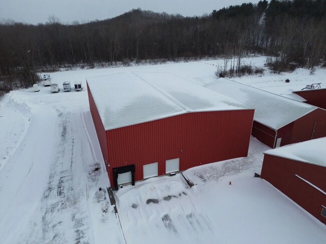 Plus de détails pour 4500 State Route 414, North Rose, NY - Industriel à louer