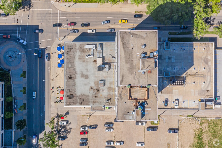 8625 112th St, Edmonton, AB for lease - Aerial - Image 3 of 5
