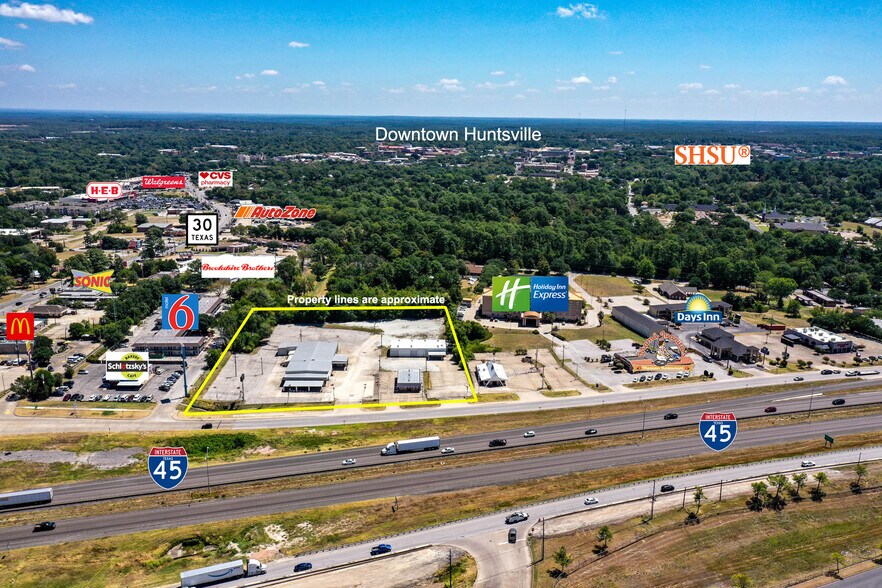 130 Interstate 45 N, Huntsville, TX à vendre - Photo principale - Image 1 de 4
