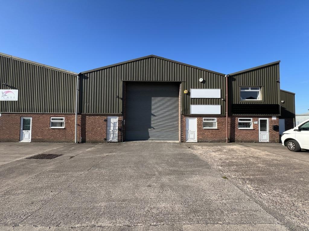 5 New Rd, Hixon à louer Photo du bâtiment- Image 1 de 8