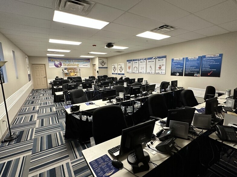 652-682 S Ogden St, Buffalo, NY à louer - Photo intérieure - Image 3 de 13