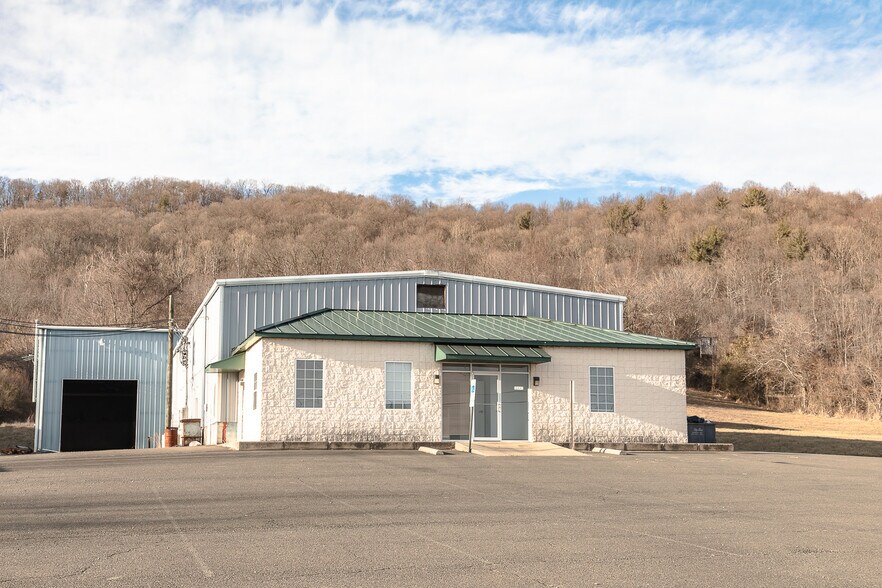 12693 Lee Hwy, Washington, VA à louer - Photo du bâtiment - Image 3 de 11