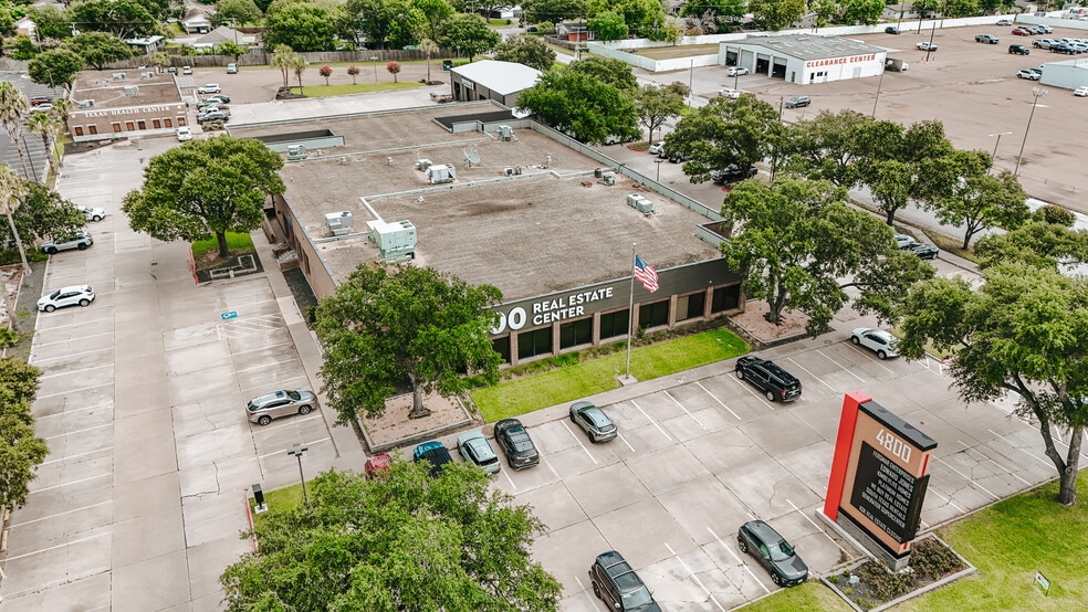 4800 N Navarro St, Victoria, TX for lease - Building Photo - Image 2 of 13
