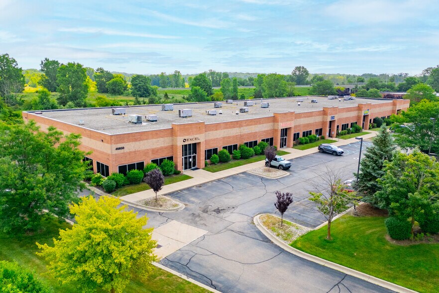 46850 Magellan Dr, Novi, MI for lease - Building Photo - Image 2 of 12