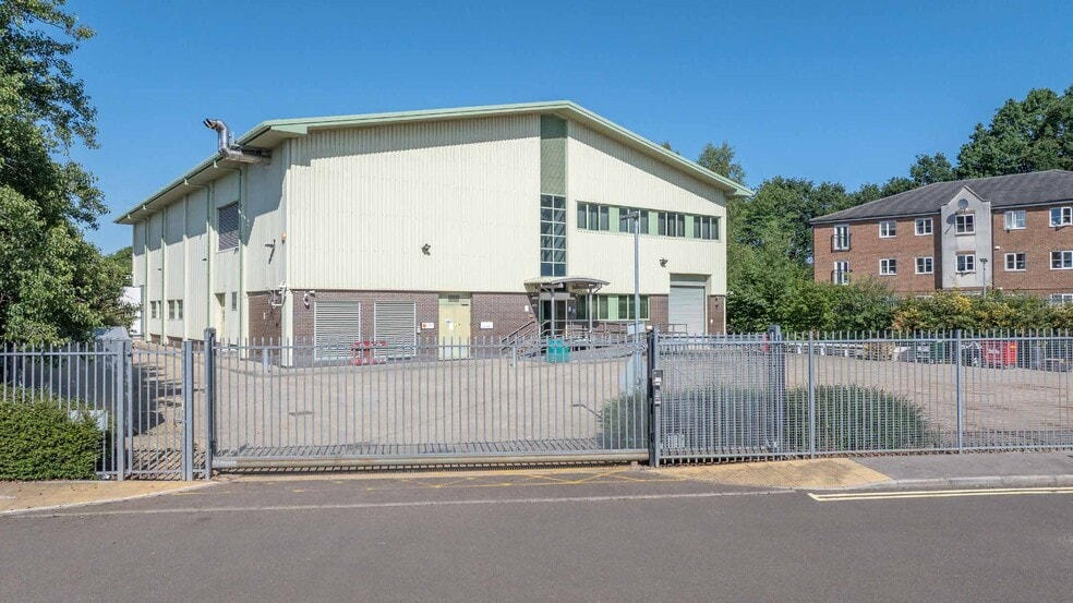 Hamilton Way, Botley for lease - Building Photo - Image 2 of 7