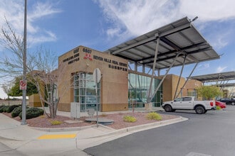 6807 Ponderosa Way, Las Vegas, NV à louer Photo intérieure- Image 2 de 11