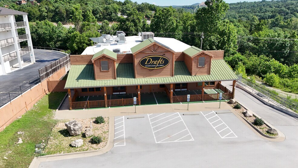 2280 Shepherd of the Hills Expy, Branson, MO à louer - Photo du bâtiment - Image 1 de 6