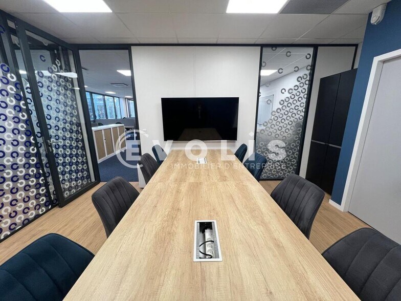 Office in Chessy for sale - Interior Photo - Image 3 of 10