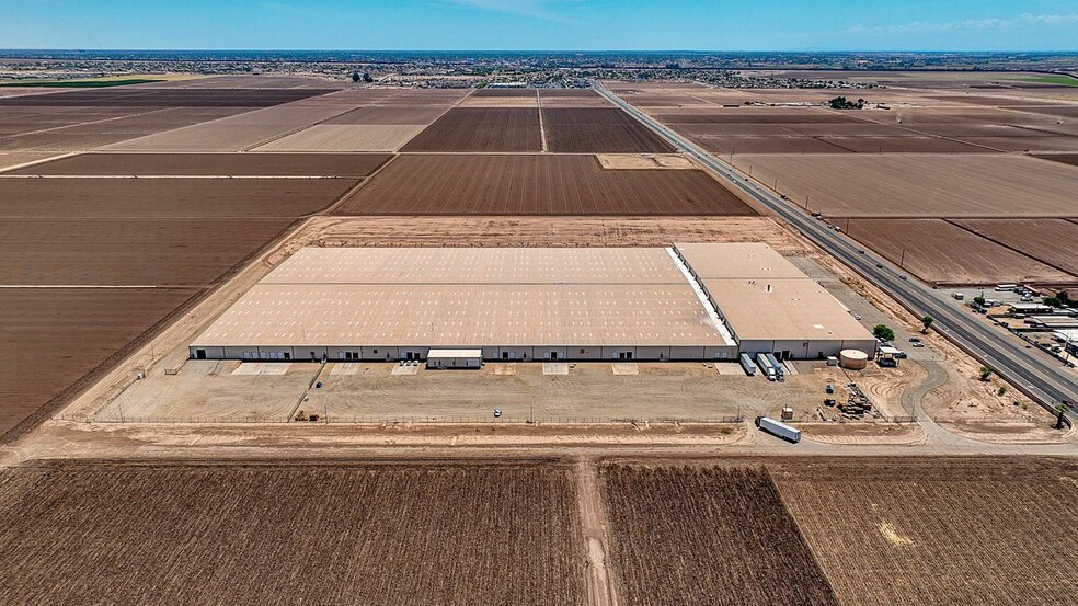 2801 N Main St, San Luis, AZ for sale - Building Photo - Image 1 of 10