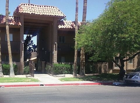 3001 N 32nd St, Phoenix, AZ à vendre - Photo du bâtiment - Image 2 de 53