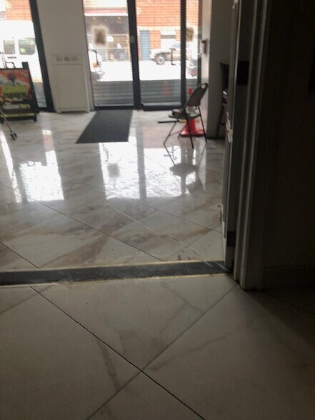 1363-1372 Utica Ave, Brooklyn, NY à louer - Photo du bâtiment - Image 2 de 26