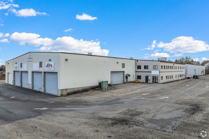 9 Laurence Dr, Gorham, ME for lease - Primary Photo - Image 1 of 8