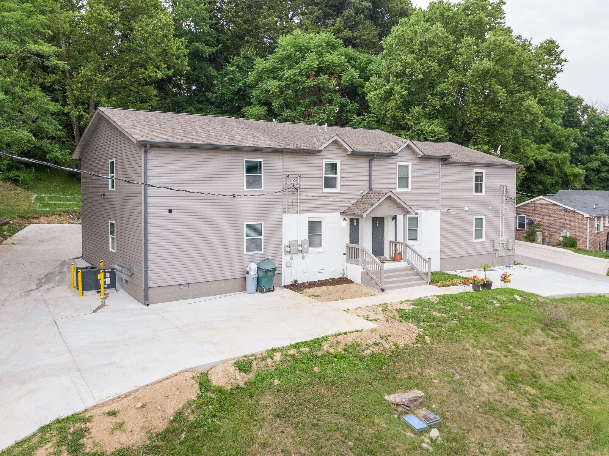 501 Cedarmont Dr, Antioch, TN à vendre Photo principale- Image 1 de 62