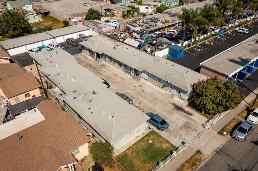 1307-1311 E Peck St, Compton, CA for sale - Building Photo - Image 3 of 9