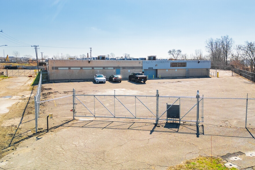 4505 Oakman Blvd, Detroit, MI for sale - Building Photo - Image 2 of 39