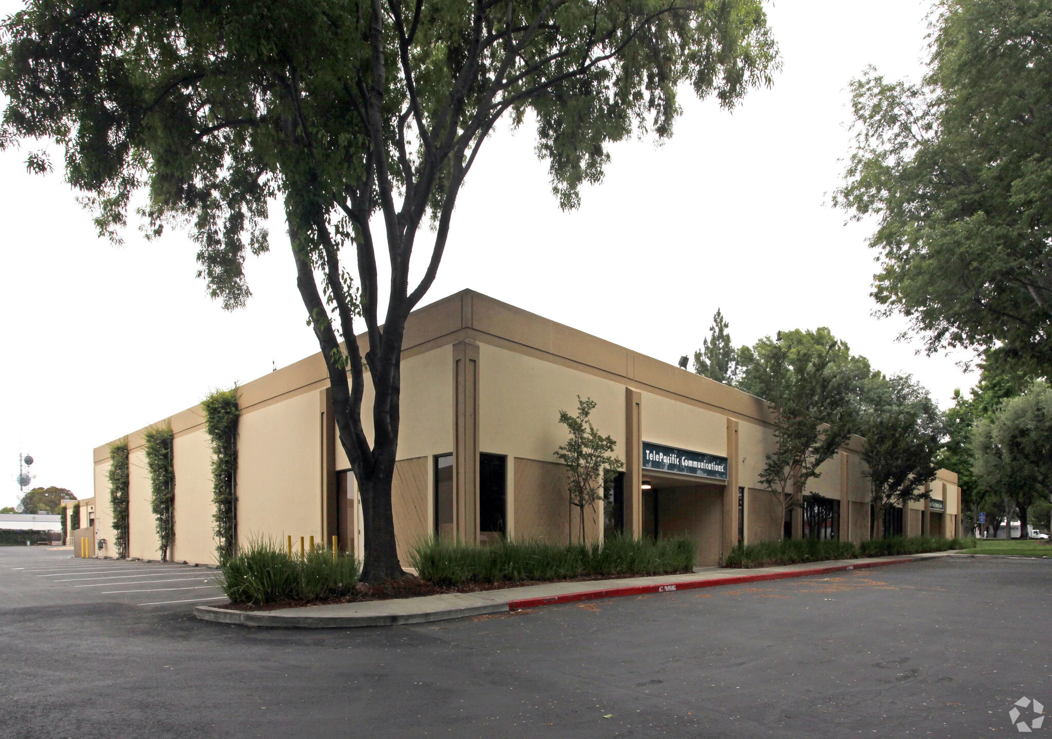 550-560 Charcot Ave, San Jose, CA for lease Primary Photo- Image 1 of 5