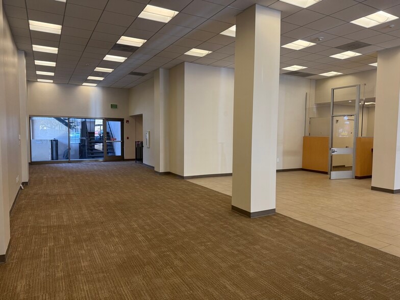 525-535 S Myrtle Ave, Monrovia, CA for lease - Building Photo - Image 3 of 32