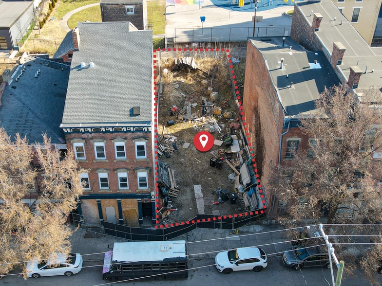 OTR Portfolio portfolio of 4 properties for sale on LoopNet.ca - Building Photo - Image 3 of 18