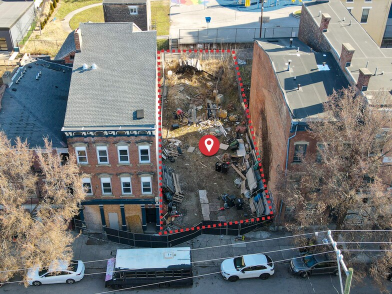 OTR Portfolio portefeuille de 4 propriétés à vendre sur LoopNet.ca - Photo du bâtiment - Image 3 de 18