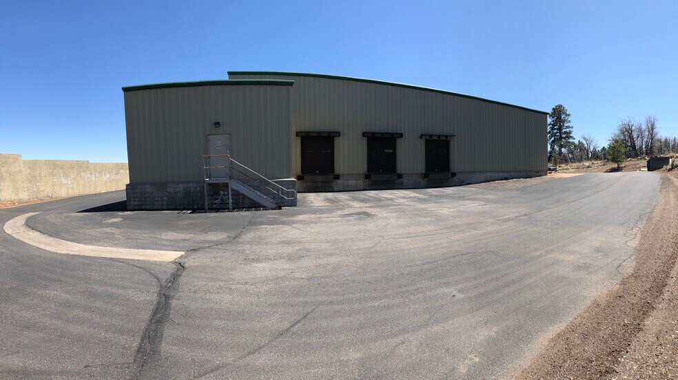 7810 N US Highway 89, Flagstaff, AZ à louer - Photo du bâtiment - Image 2 de 6