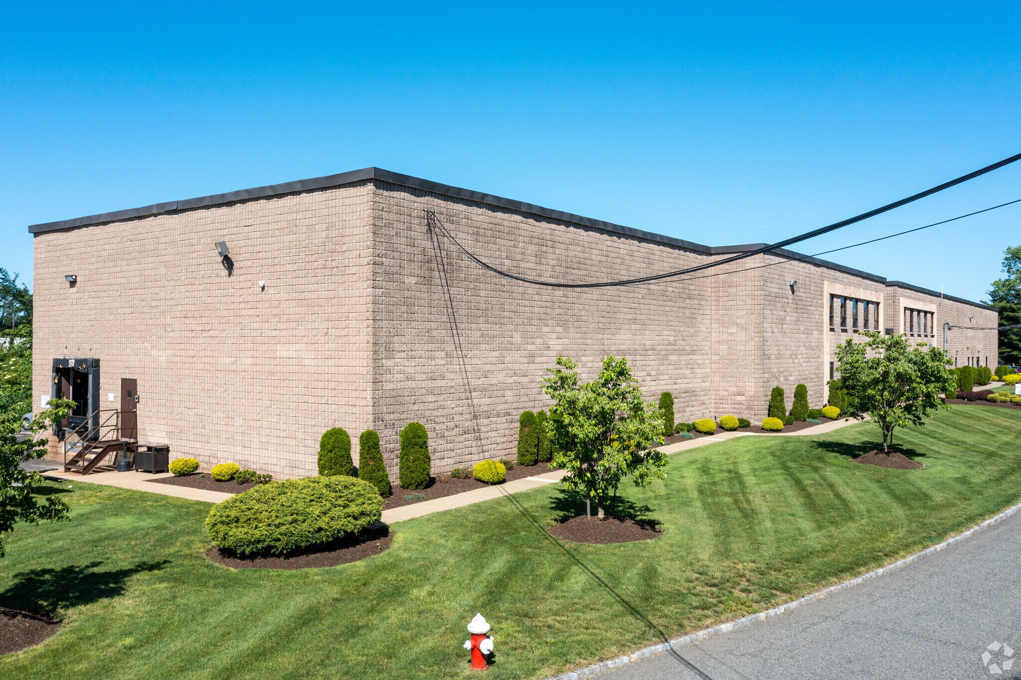 4-6 Just Rd, Fairfield, NJ à louer Photo principale- Image 1 de 6