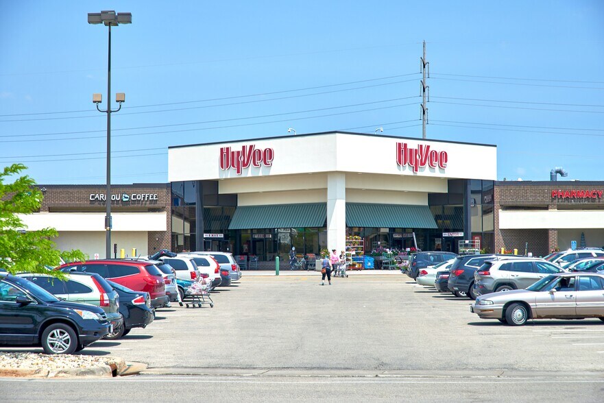 1101-1399 6th St NW, Rochester, MN à louer - Photo du bâtiment - Image 1 de 3