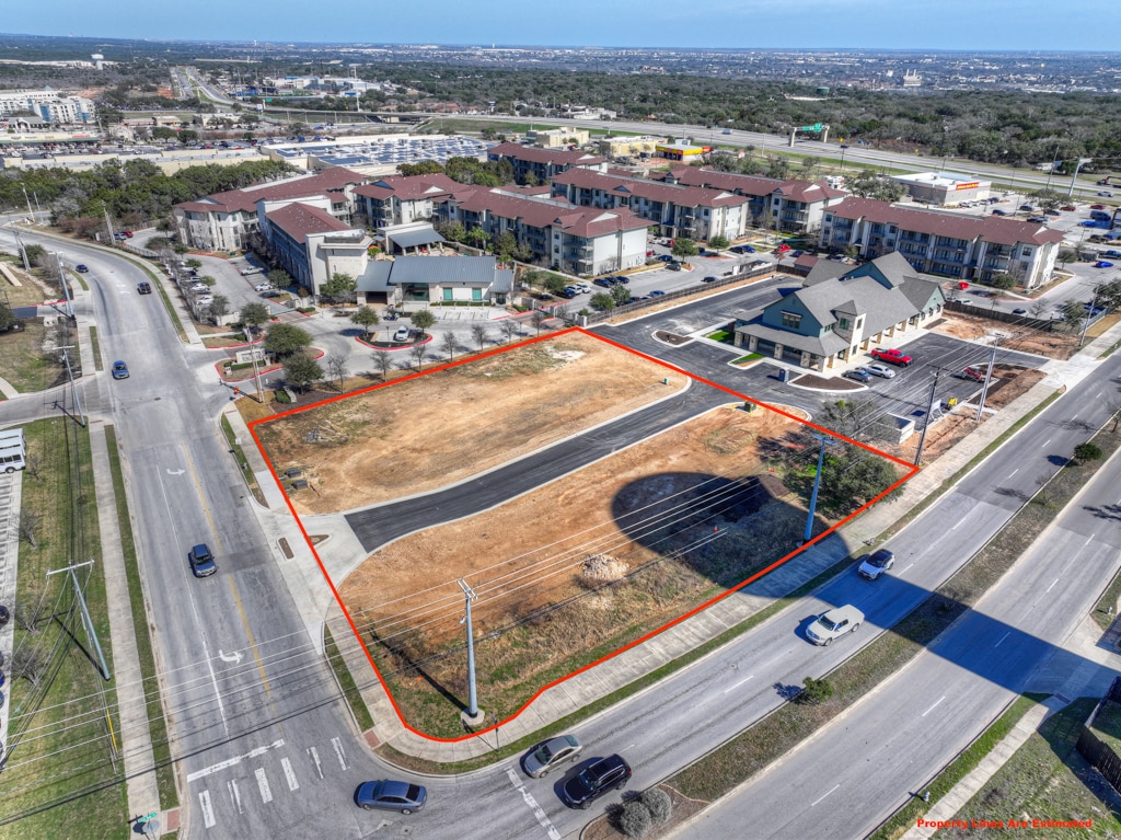 3355 Oak Run, New Braunfels, TX for lease Primary Photo- Image 1 of 33