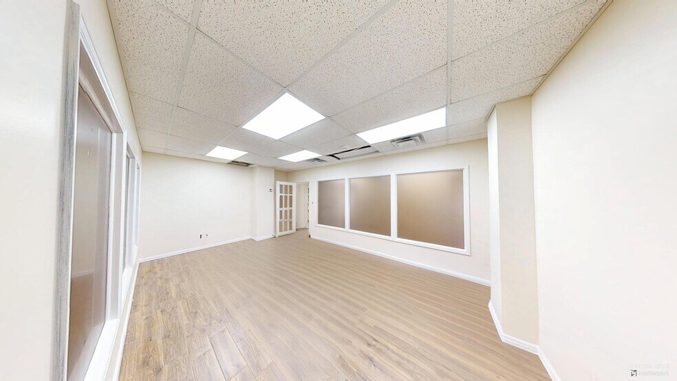 1723 E 12th St, Brooklyn, NY à louer - Photo du bâtiment - Image 3 de 7