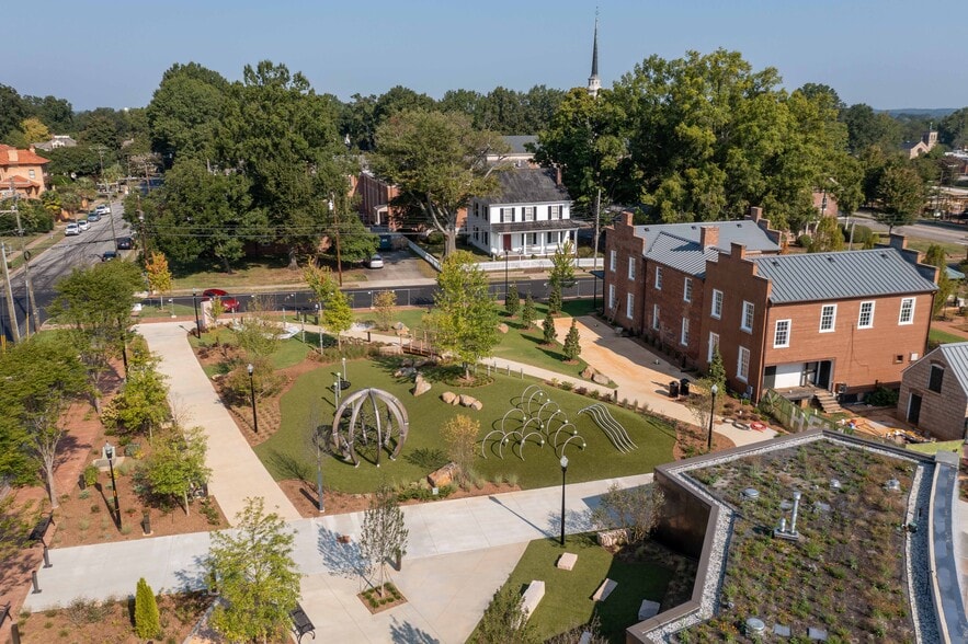 115 S Jackson St, Salisbury, NC à louer - Photo du bâtiment - Image 2 de 22