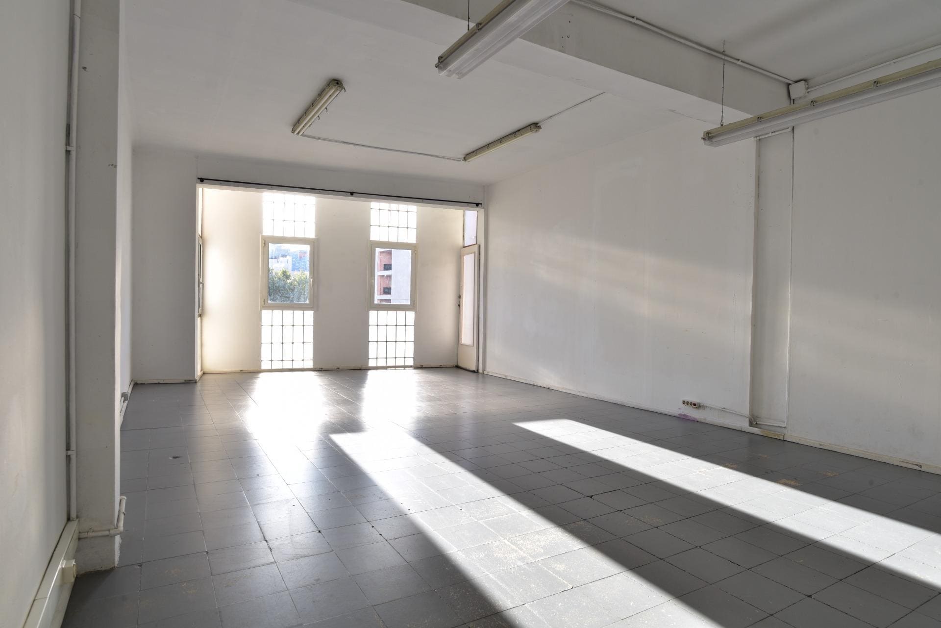 Office in Barcelona, Barcelona for lease Interior Photo- Image 1 of 15