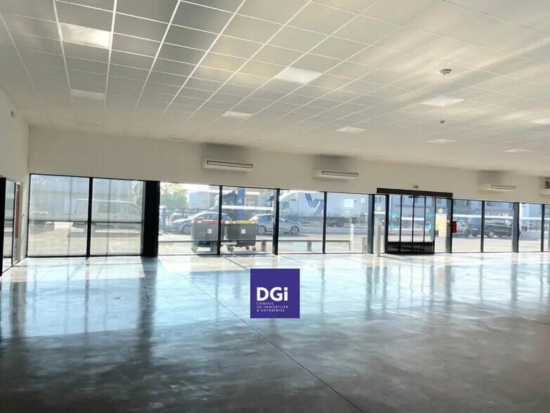 2700 Route De Montpellier, Nîmes for lease - Interior Photo - Image 2 of 9
