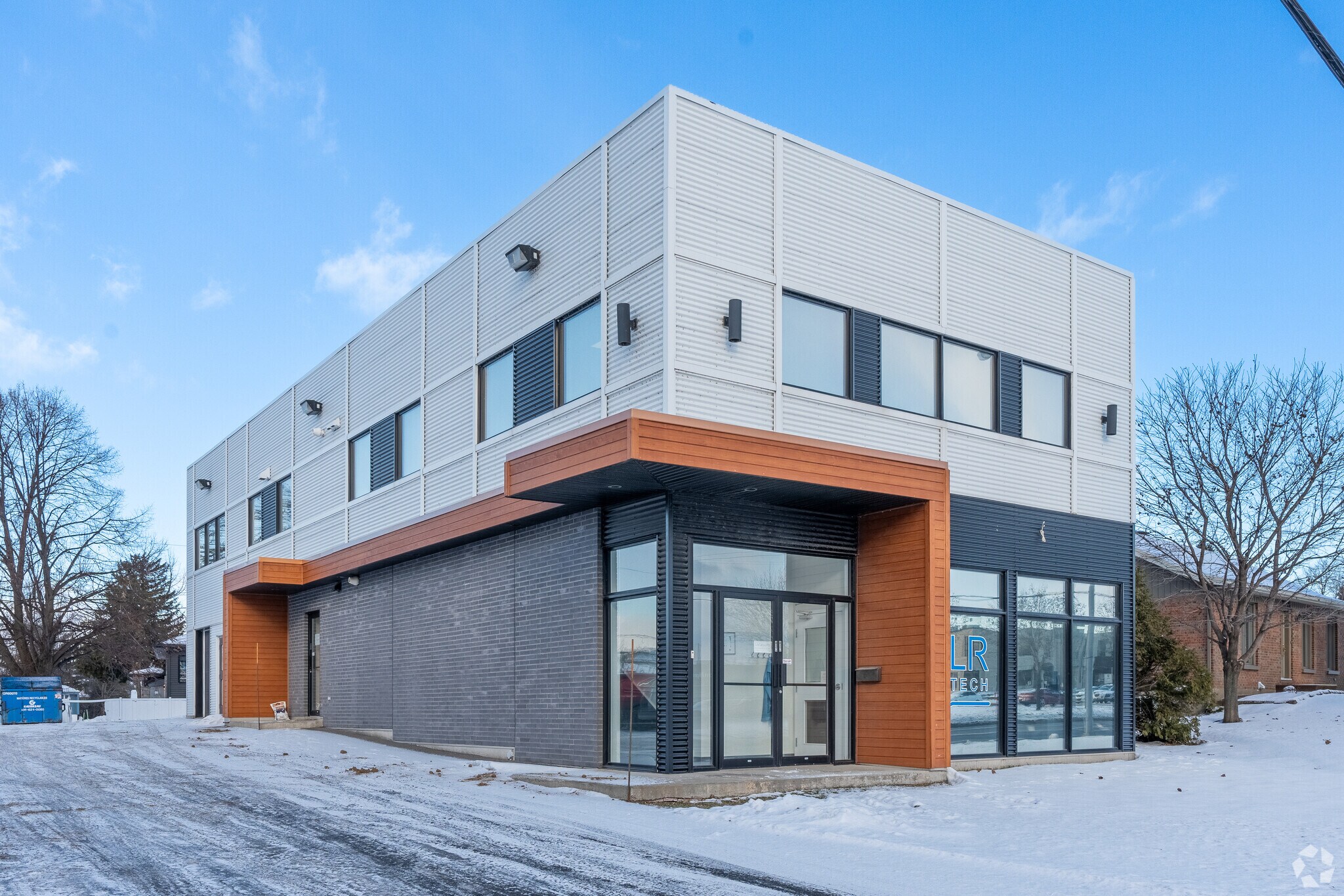 3945 Boul Guillaume-Couture, Lévis, QC for sale Primary Photo- Image 1 of 1